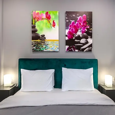 Athenian Center Apartments-2